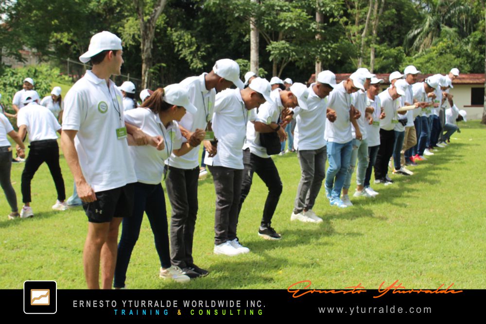 Team Building vivencial que fortalece el liderazgo desde lo humano